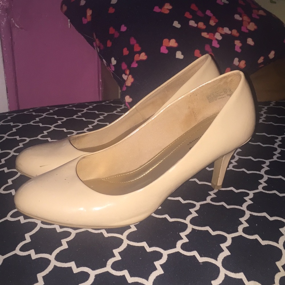 Comfort Plus Nude Pumps
